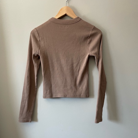Abercrombie & Fitch “Soft A&F Essentials” ribbed cropped long sleeve - sz XS - Picture 5 of 5